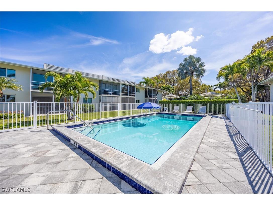 1417 Chesapeake Avenue #104 Naples FL 34102 226008194 image28