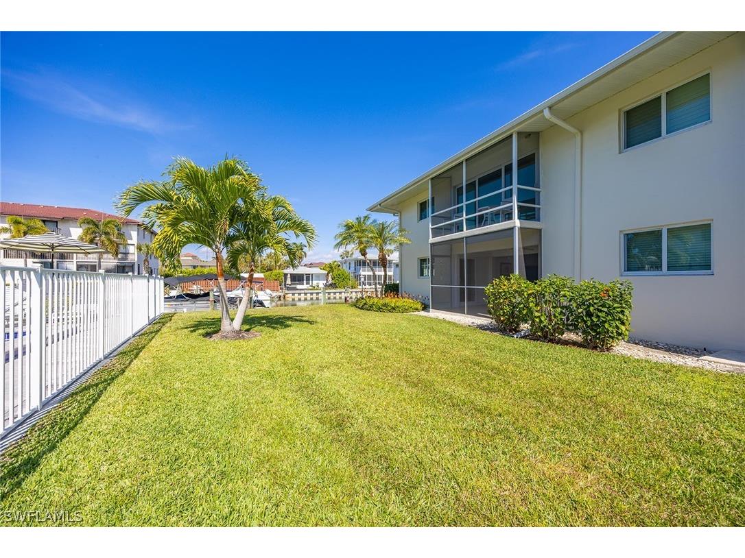 1417 Chesapeake Avenue #104 Naples FL 34102 226008194 image39