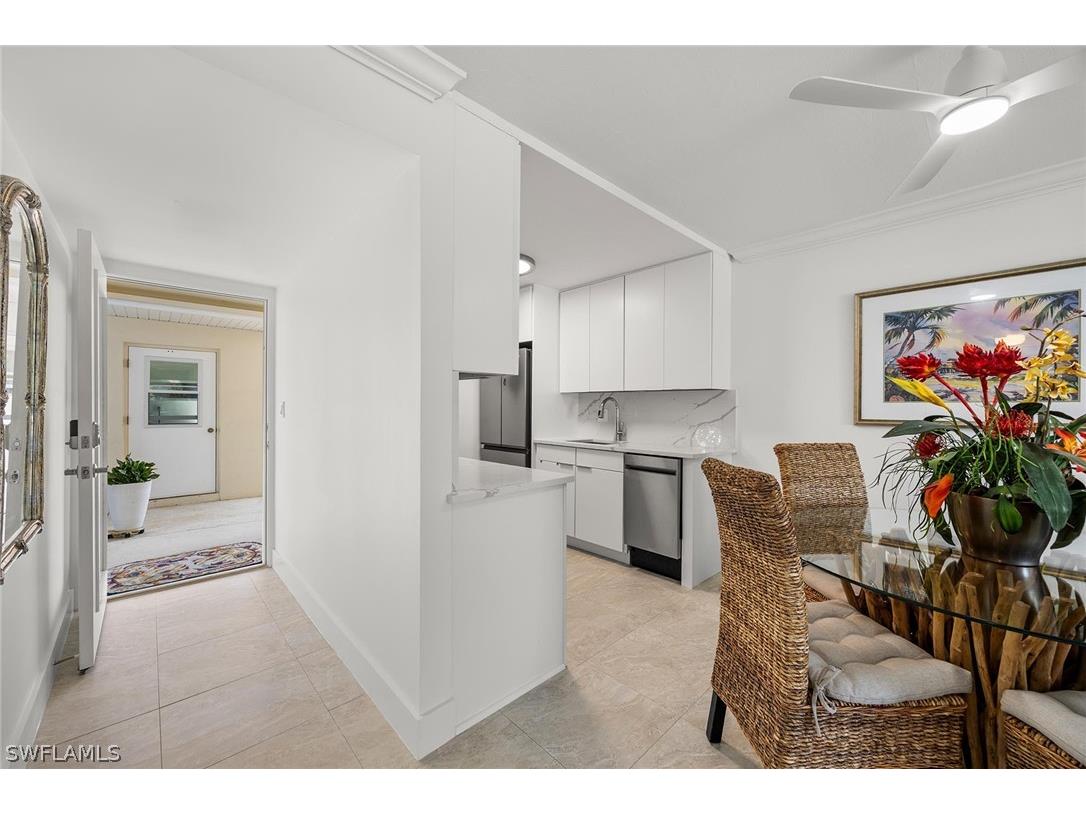 1417 Chesapeake Avenue #104 Naples FL 34102 226008194 image4
