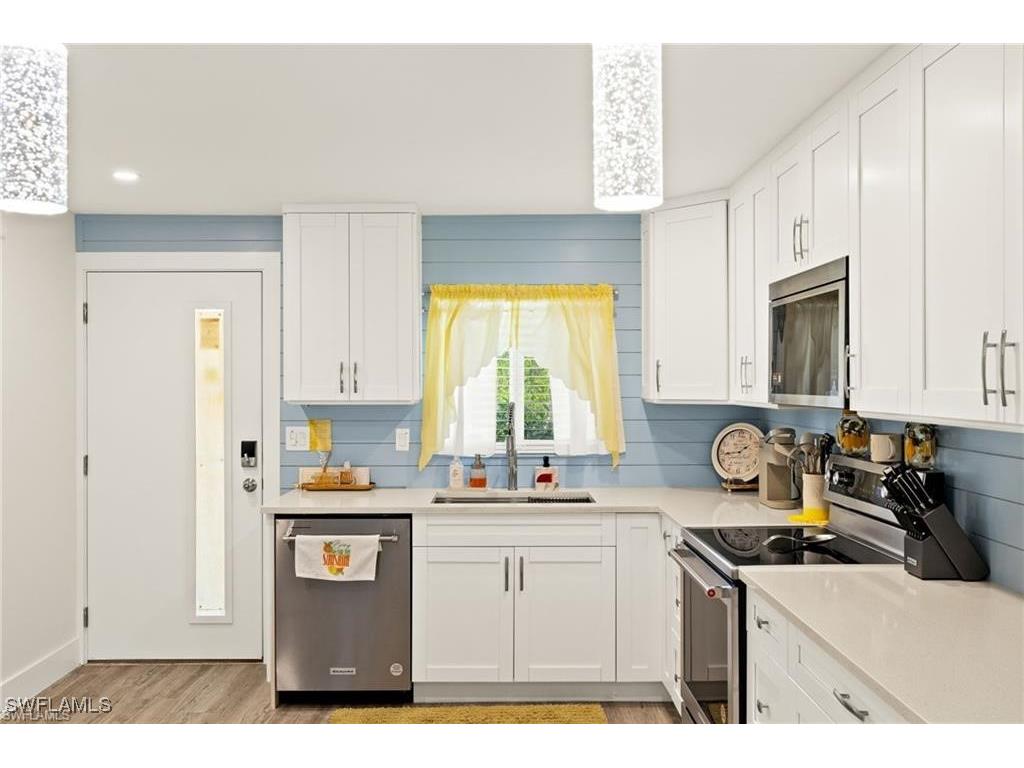 1417 Chesapeake Avenue #106 Naples FL 34102 225082292 image11