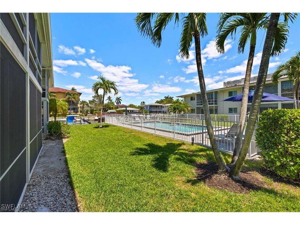 1417 Chesapeake Avenue #106 Naples FL 34102 225082292 image28