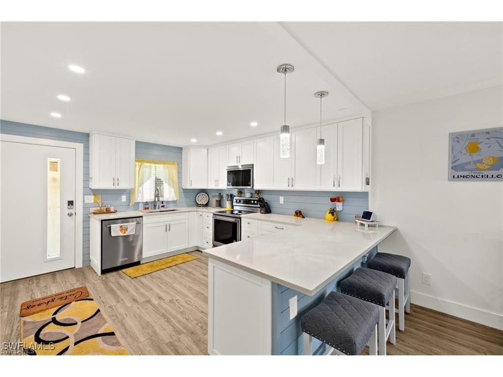 1417 Chesapeake Avenue #106 Naples FL 34102 225082292 image8