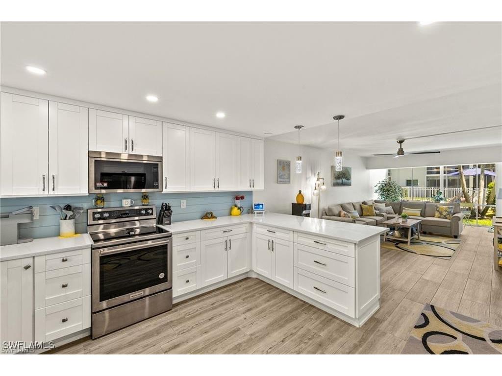 1417 Chesapeake Avenue #106 Naples FL 34102 225082292 image9