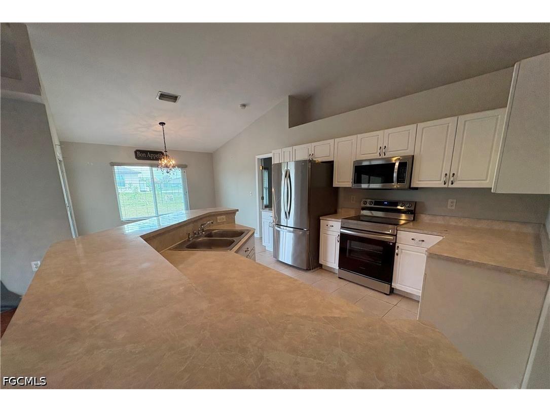 1417 NE 4th Place Cape Coral FL 33909 2026031607 image8