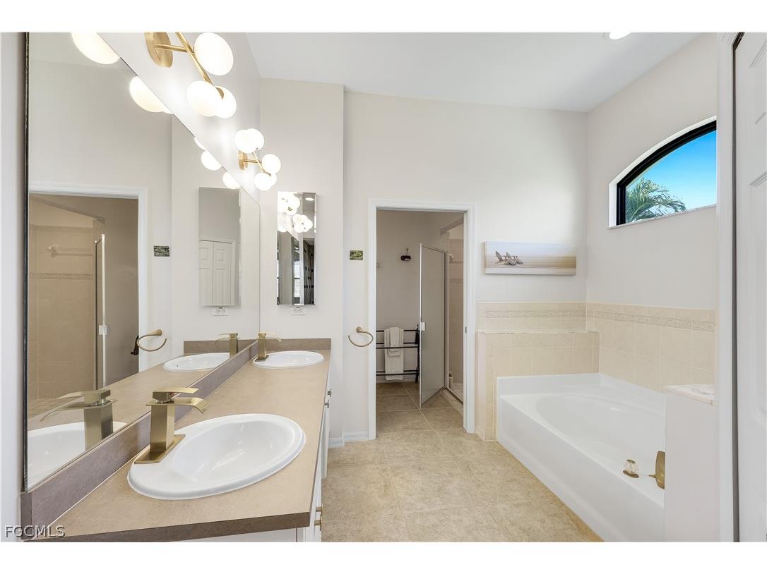 1417 SW 28th Terrace Cape Coral FL 33914 2026005411 image25