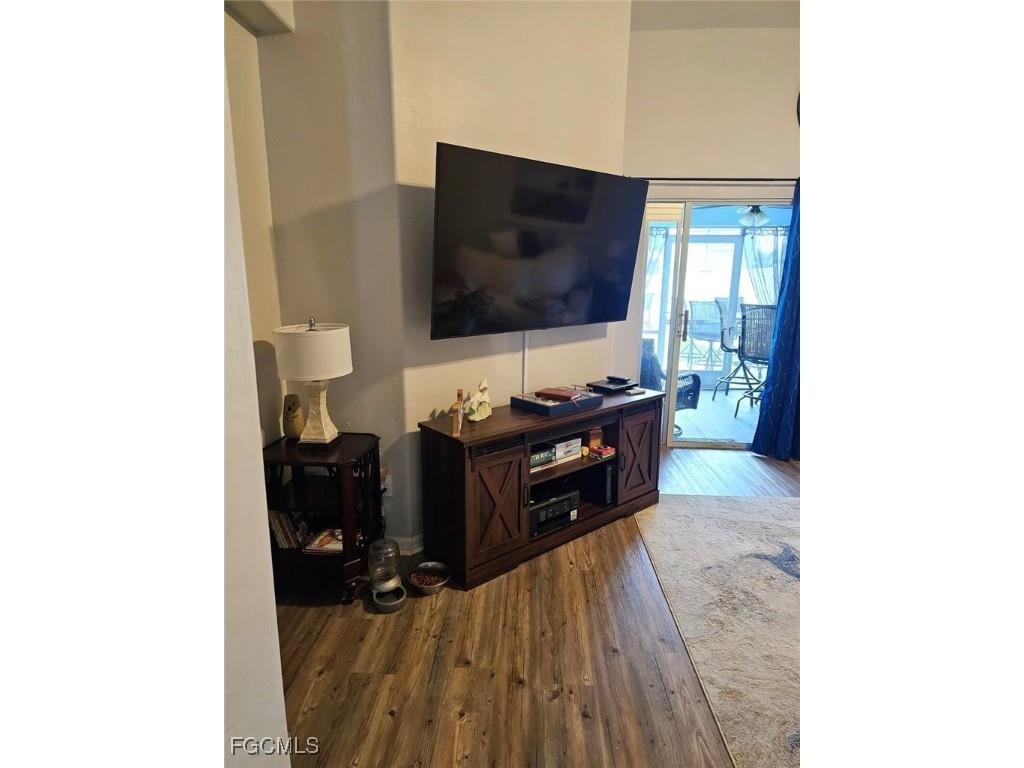 1418 Cape Coral Parkway W Cape Coral FL 33914 2025004144 image11