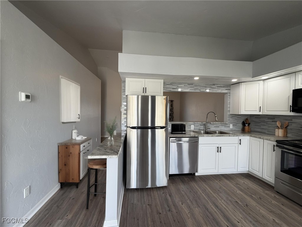 1418 Cape Coral Parkway W Cape Coral FL 33914 2025004144 image4