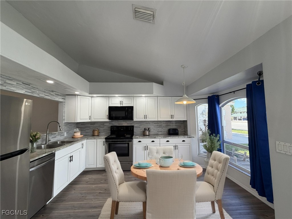 1418 Cape Coral Parkway W Cape Coral FL 33914 2025004144 image5