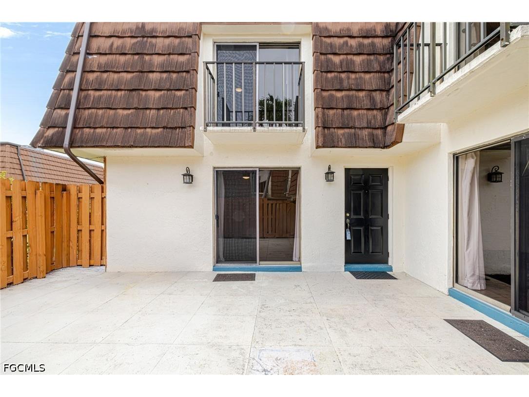 1418 Park Shore Circle #3 Fort Myers FL 33901 2026029720 image2