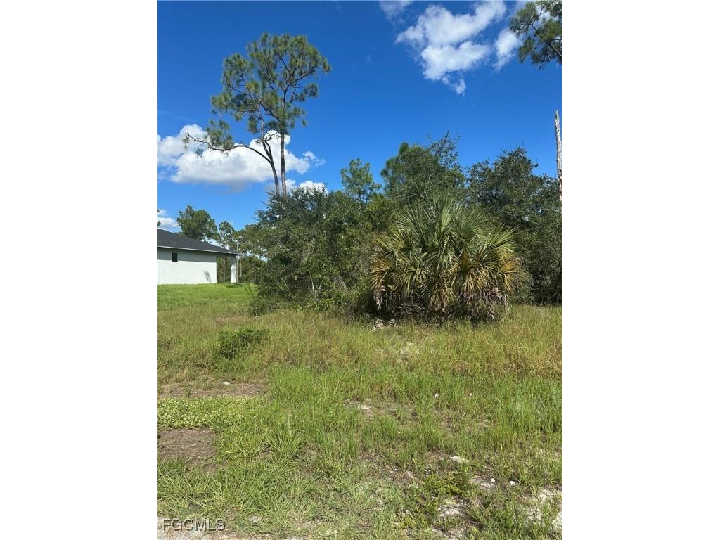 1418 Poinsettia Avenue Lehigh Acres FL 33972 2025012437 image4