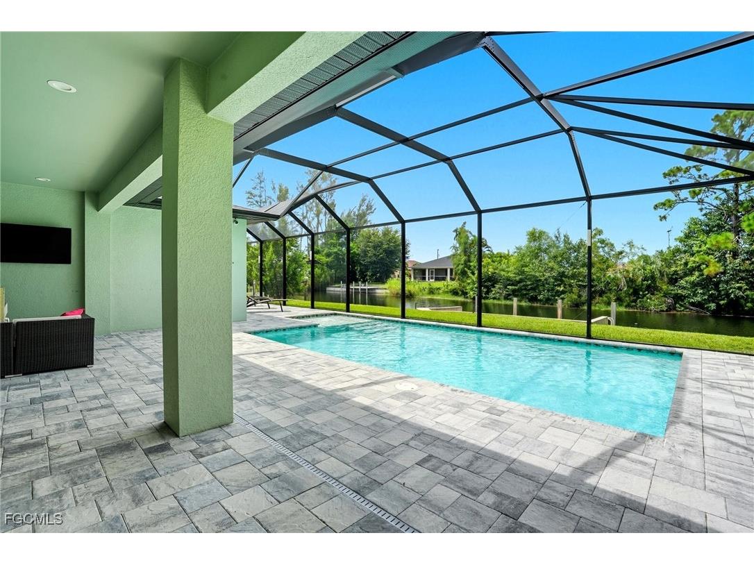 1418 SW 1st Place Cape Coral FL 33991 2025006254 image14