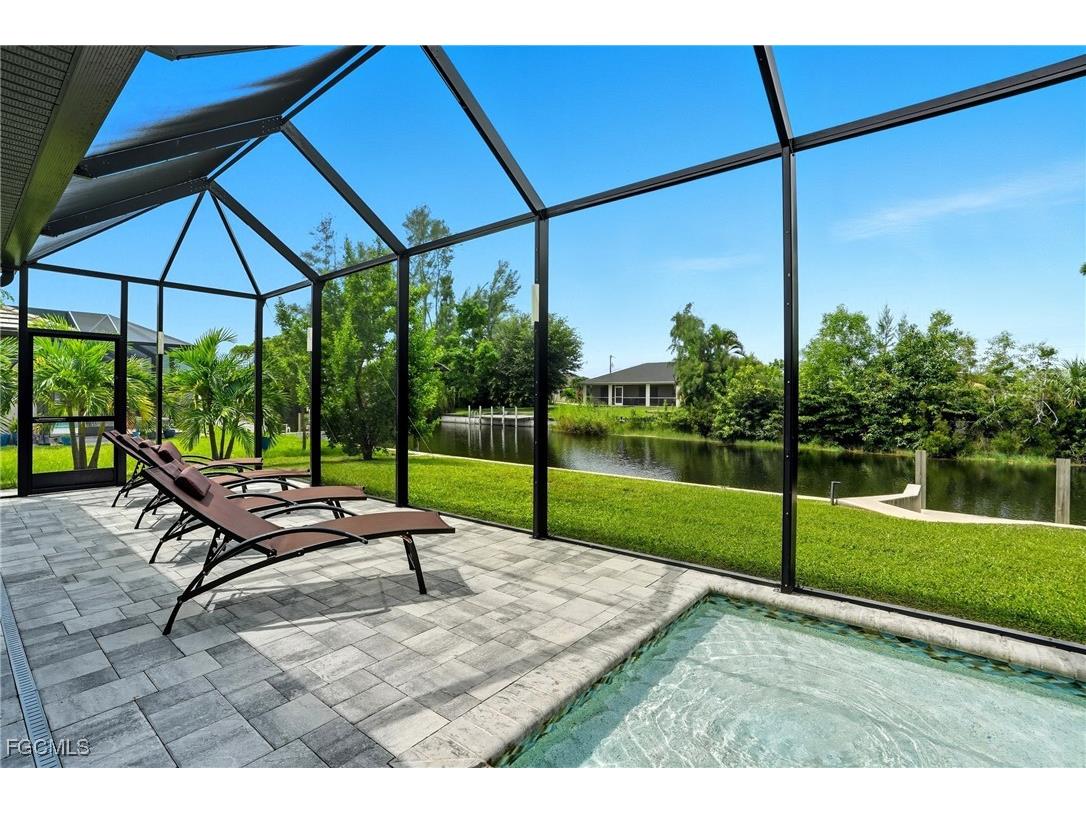 1418 SW 1st Place Cape Coral FL 33991 2025006254 image5