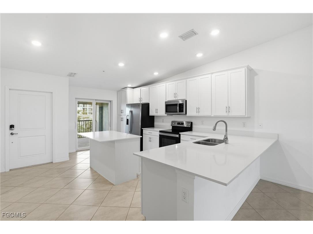 14194 Heritage Landing Boulevard #627 Punta Gorda FL 33955 2025021980 image3