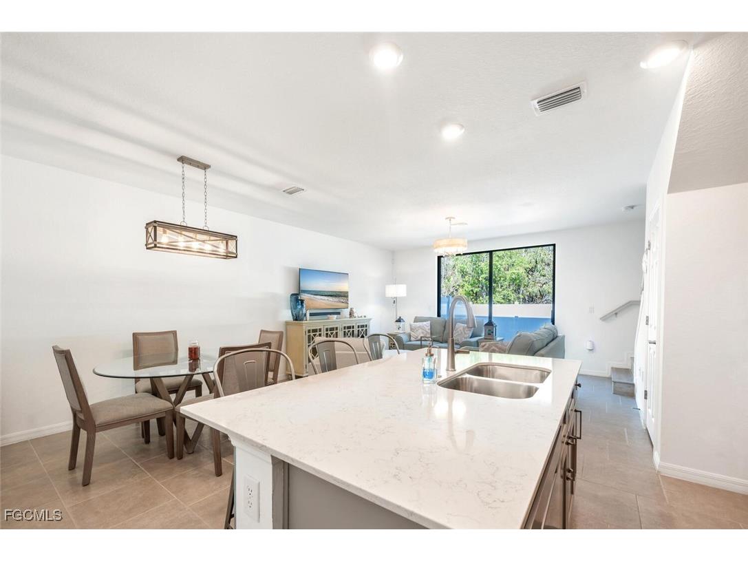 14195 Oviedo Place Fort Myers FL 33905 2025004821 image10