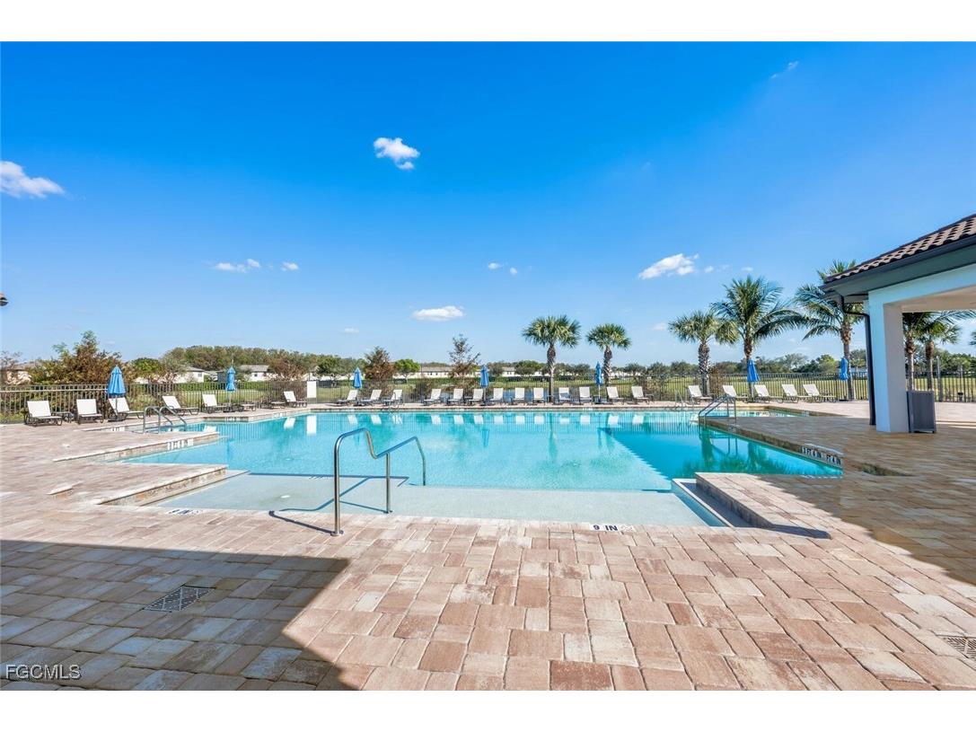 14195 Oviedo Place Fort Myers FL 33905 2025004821 image35