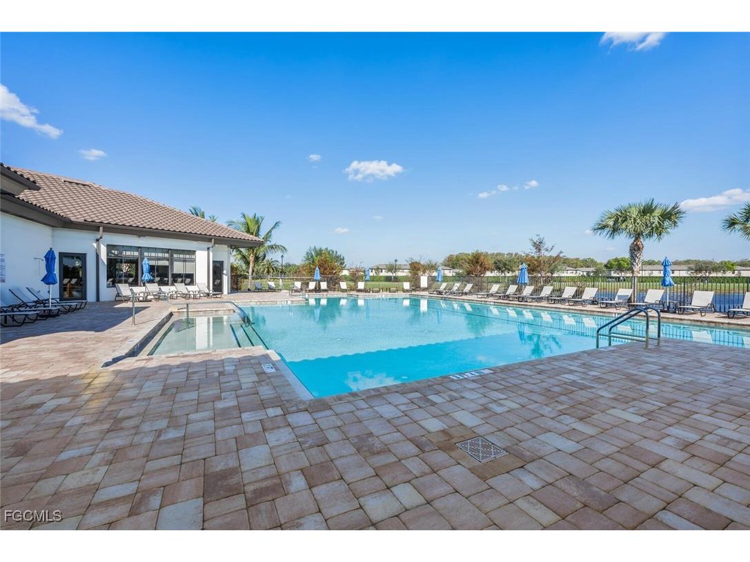 14195 Oviedo Place Fort Myers FL 33905 2025004821 image36