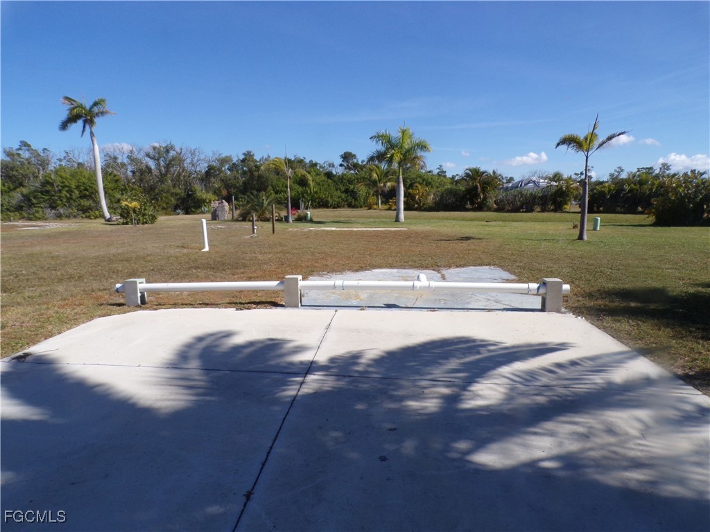 142 Barbados Way Fort Myers Beach FL 33931 2026001765 image1