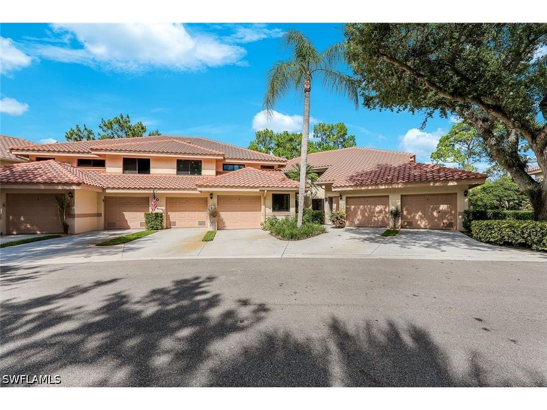 142 Bennington Drive #8 Naples FL 34104 226023183 image2