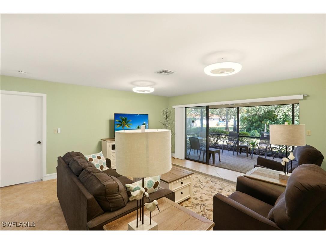 142 Old Tamiami Trail Naples FL 34110 226005827 image10