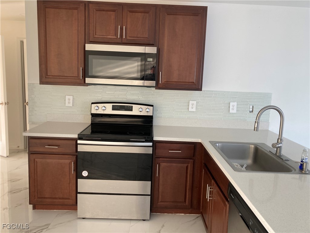 142 Plantation Drive Labelle FL 33935 2026004368 image10