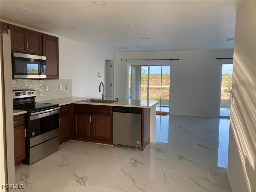 142 Plantation Drive Labelle FL 33935 2026004368 image11