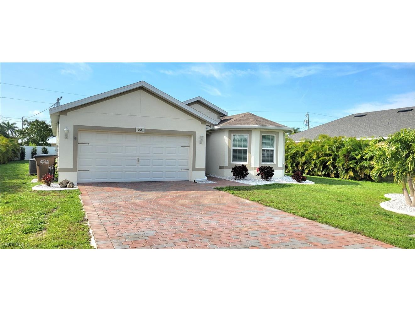 142 SE 28th Terrace Cape Coral FL 33904 223093972 image1