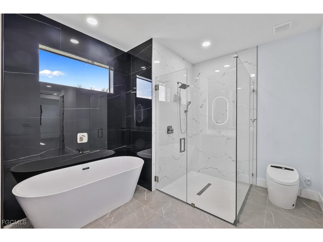 142 SW 33rd Place Cape Coral FL 33991 2025020404 image13