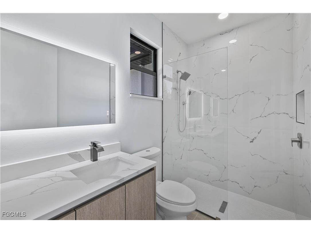 142 SW 33rd Place Cape Coral FL 33991 2025020404 image18