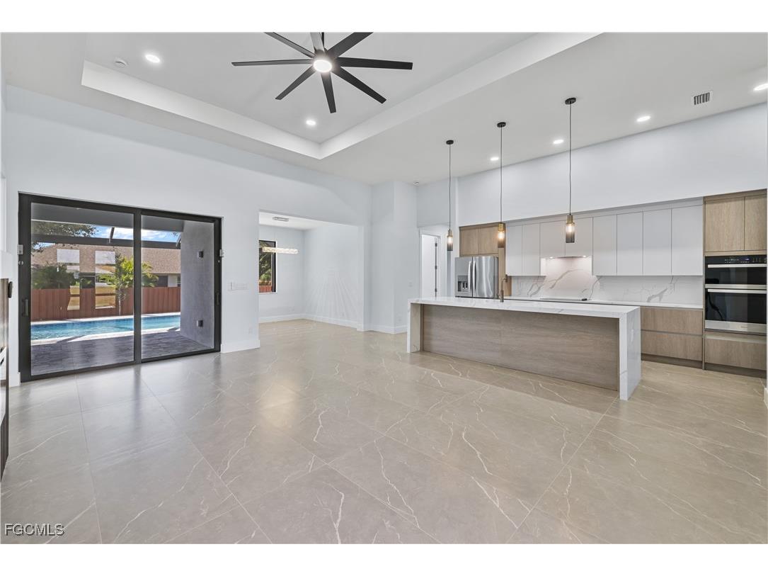 142 SW 33rd Place Cape Coral FL 33991 2025020404 image4