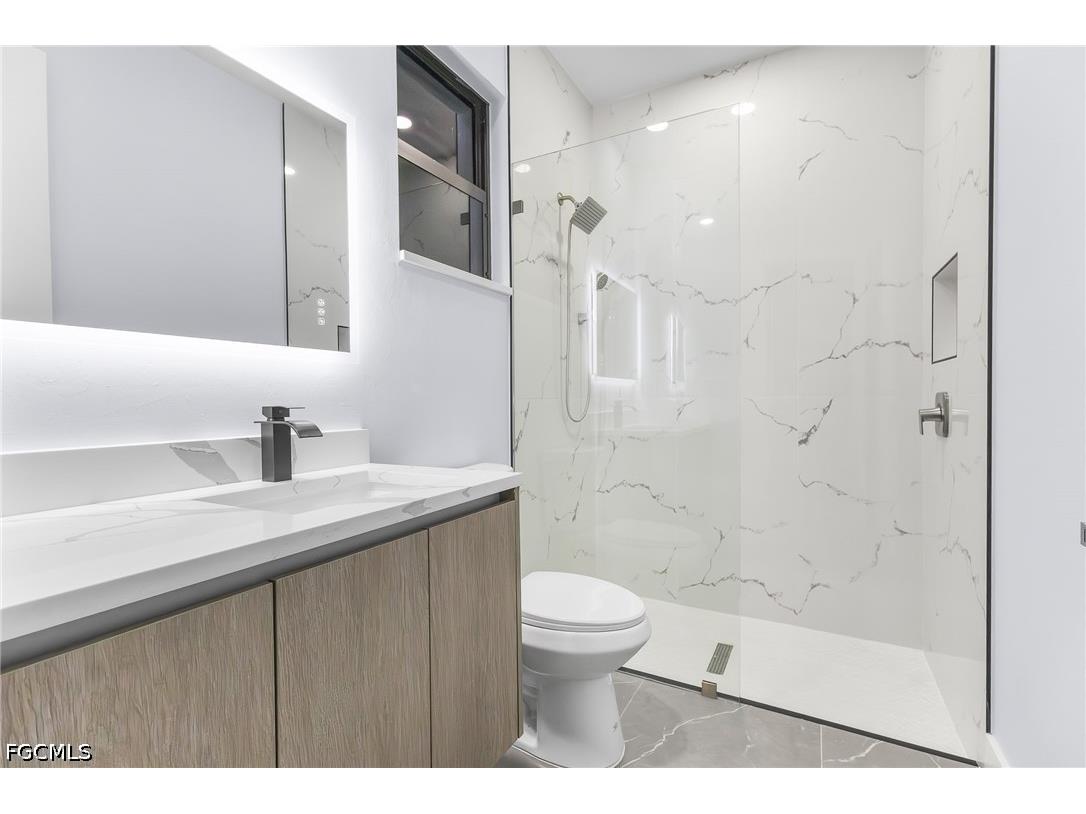 142 SW 33rd Place Cape Coral FL 33991 2026017979 image24