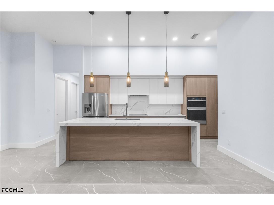 142 SW 33rd Place Cape Coral FL 33991 2026025637 image5