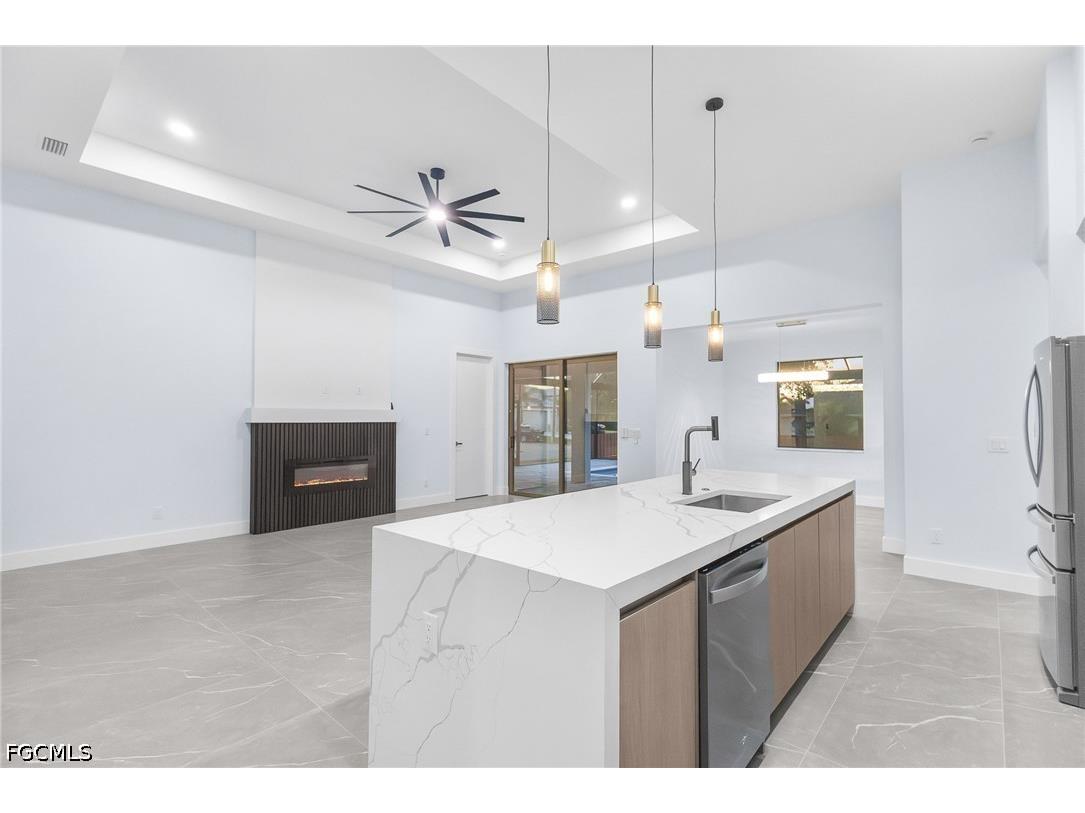 142 SW 33rd Place Cape Coral FL 33991 2026025637 image8