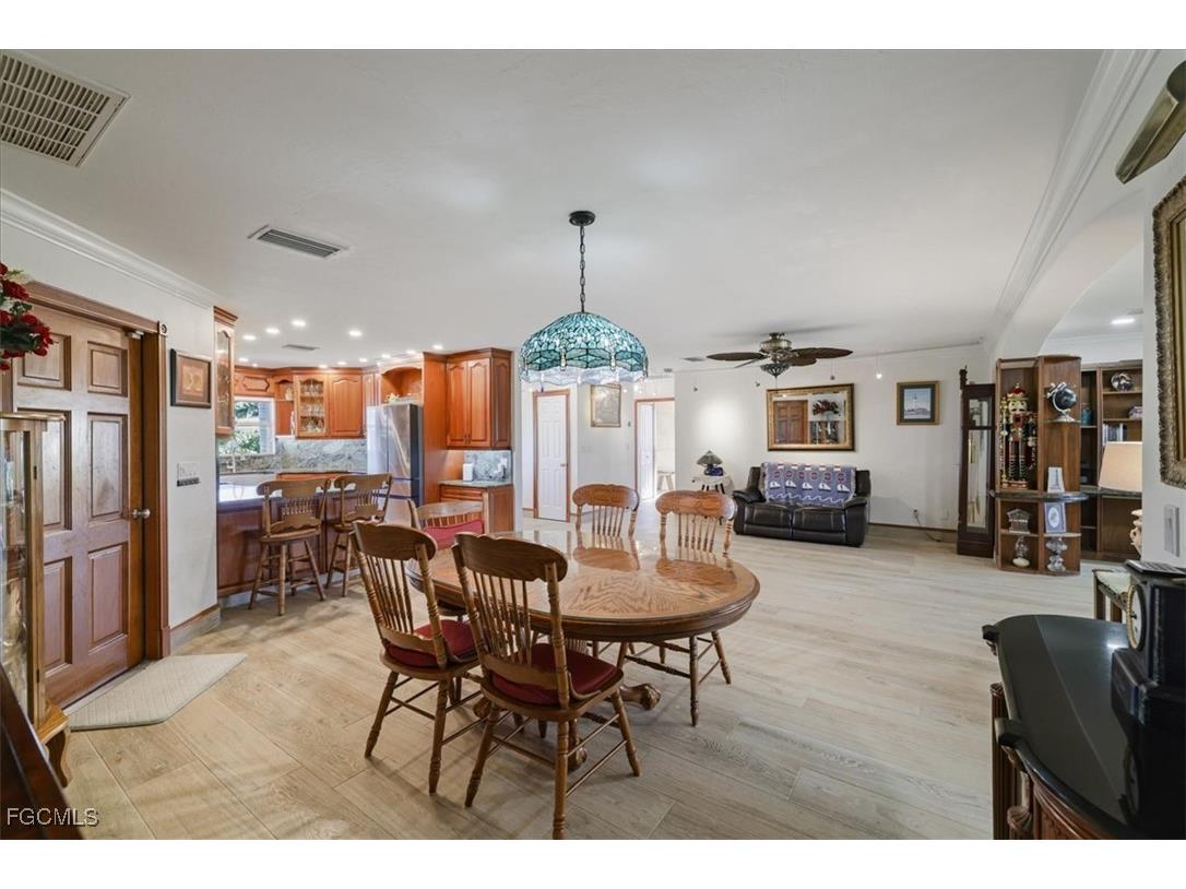 142 SW 51st Terrace Cape Coral FL 33914 2025012434 image7