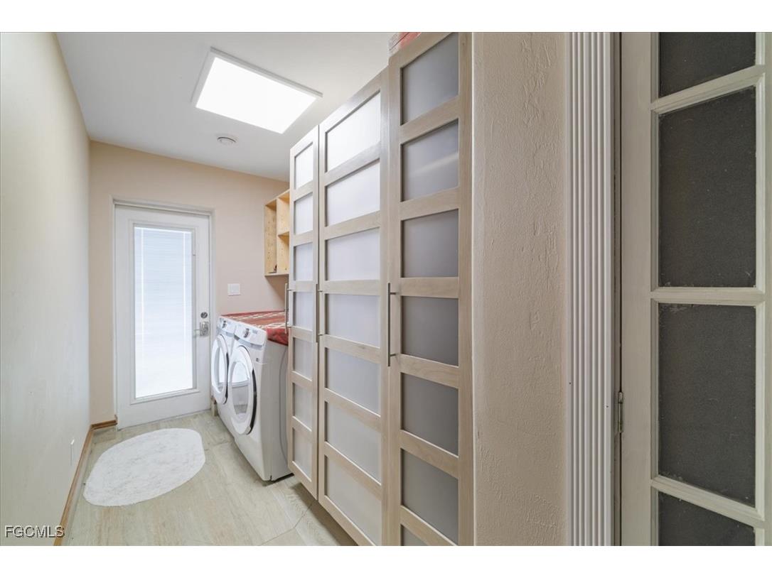 142 SW 51st Terrace Cape Coral FL 33914 2025012434 image8