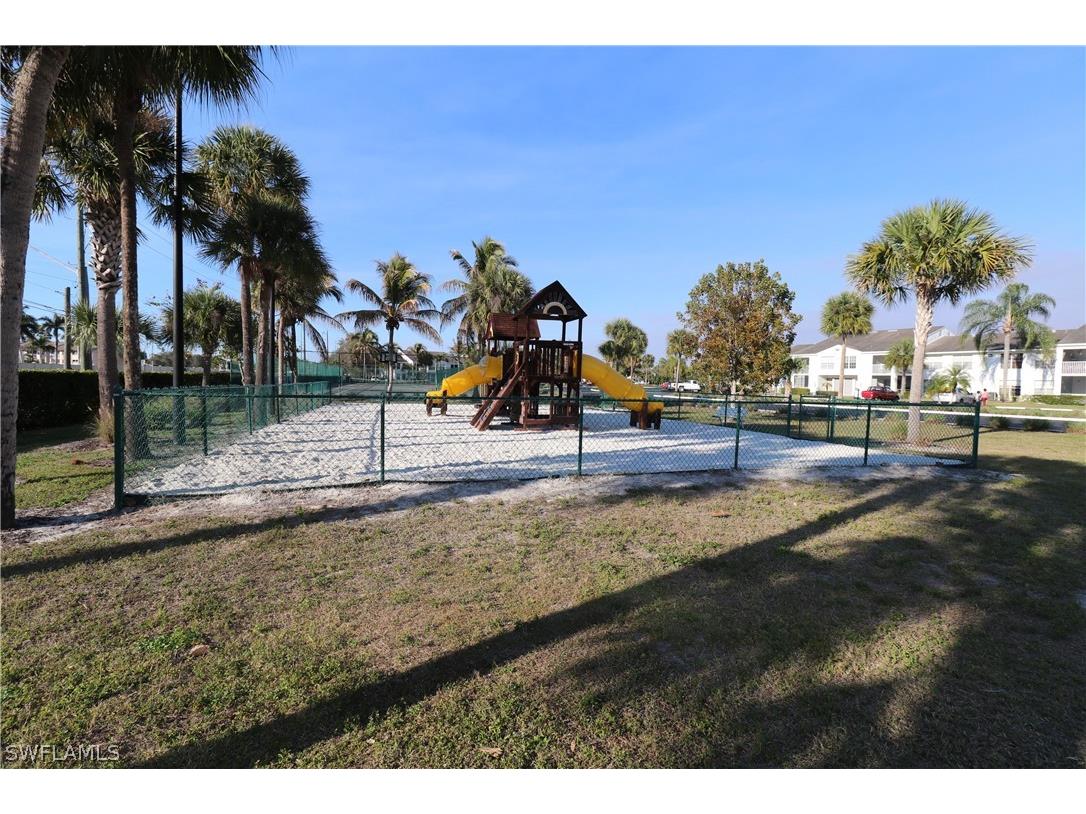 142 Santa Clara Drive #5 Naples FL 34104 226006512 image31