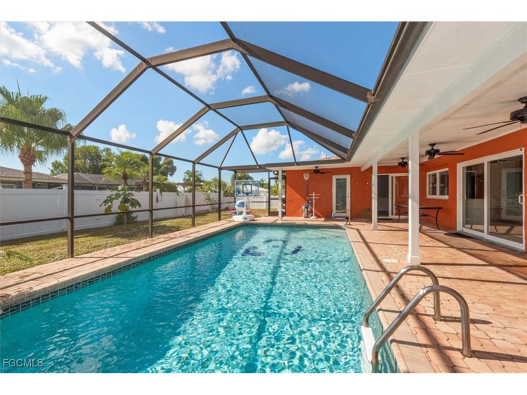 1420 Carmelle Drive Fort Myers FL 33919 2025014211 image1