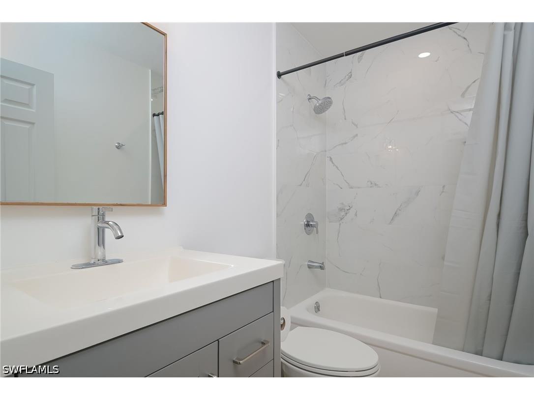 1420 Jewel Box Avenue Naples FL 34102 226018001 image23