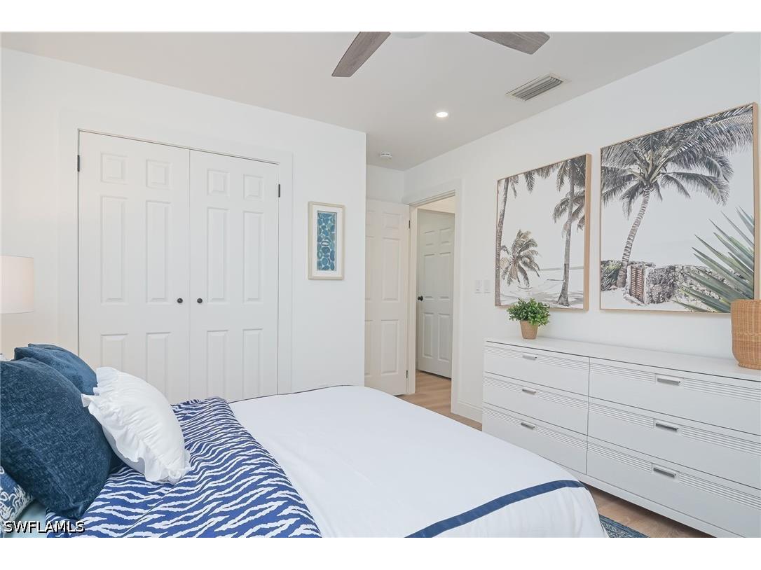1420 Jewel Box Avenue Naples FL 34102 226018001 image25