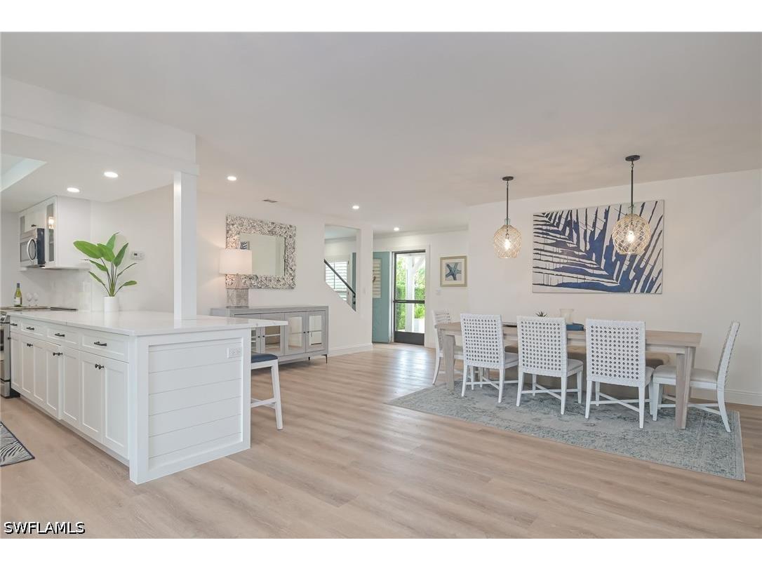 1420 Jewel Box Avenue Naples FL 34102 226018001 image8
