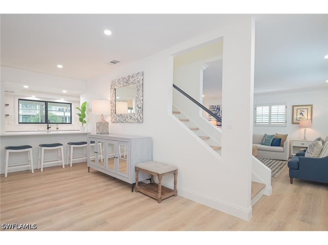 1420 Jewel Box Avenue Naples FL 34102 226018001 image9