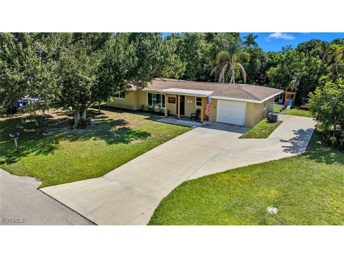 1420 Mandel Road Fort Myers FL 33919 2025012160 image1