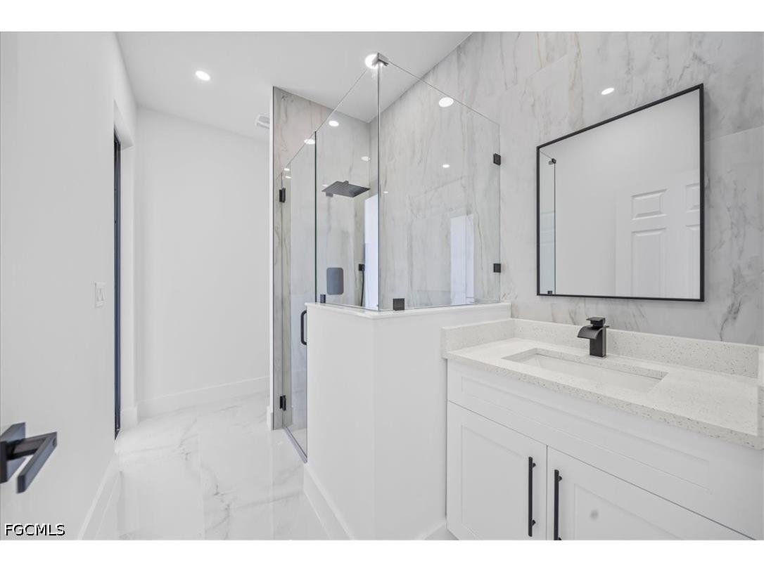 1420 NE 12th Place Cape Coral FL 33909 2026018109 image30