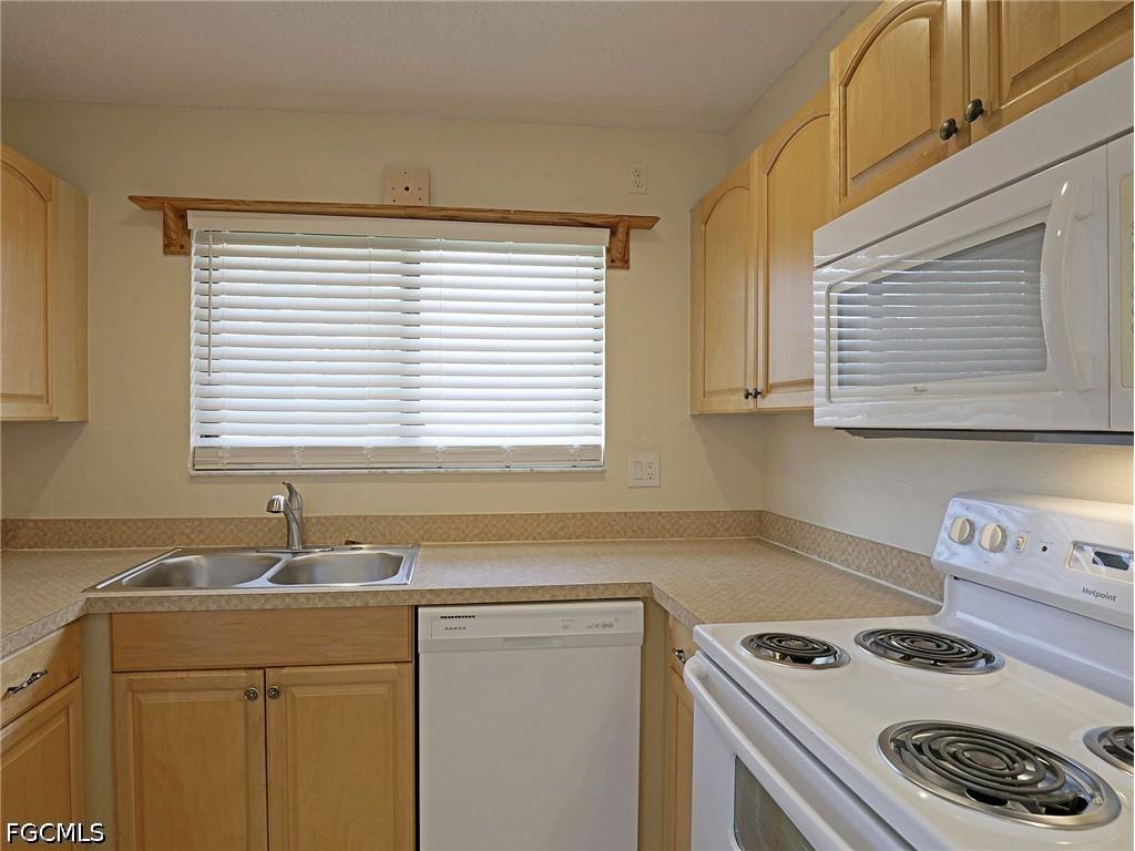 1420 Park Shore Circle #3 Fort Myers FL 33901 2026027231 image5