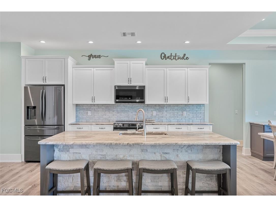 14201 Binghampton Drive Fort Myers FL 33905 2025014523 image11