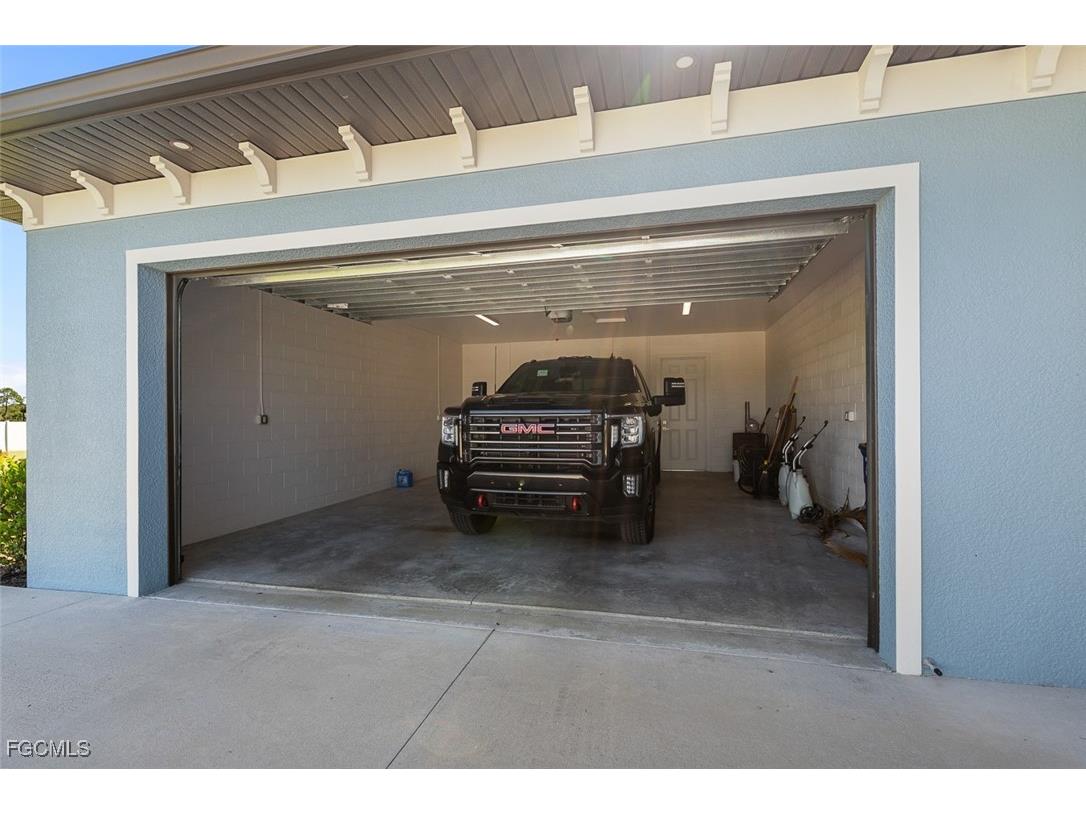 14201 Binghampton Drive Fort Myers FL 33905 2025014523 image26