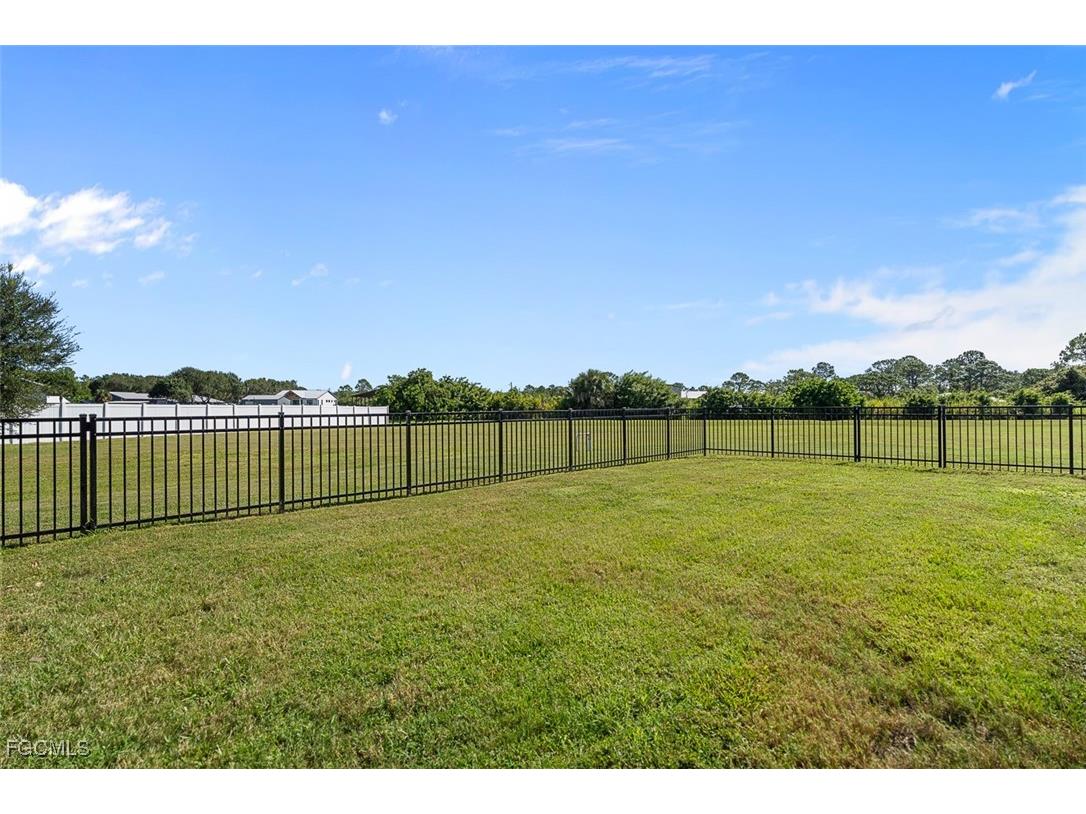 14201 Binghampton Drive Fort Myers FL 33905 2025014523 image39