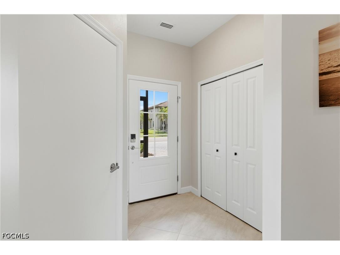 14208 Pine Lodge Lane Fort Myers FL 33913 2026017657 image3