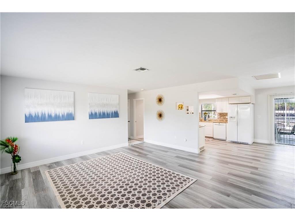 1421 SE 29th Terrace Cape Coral FL 33904 2025018155 image1