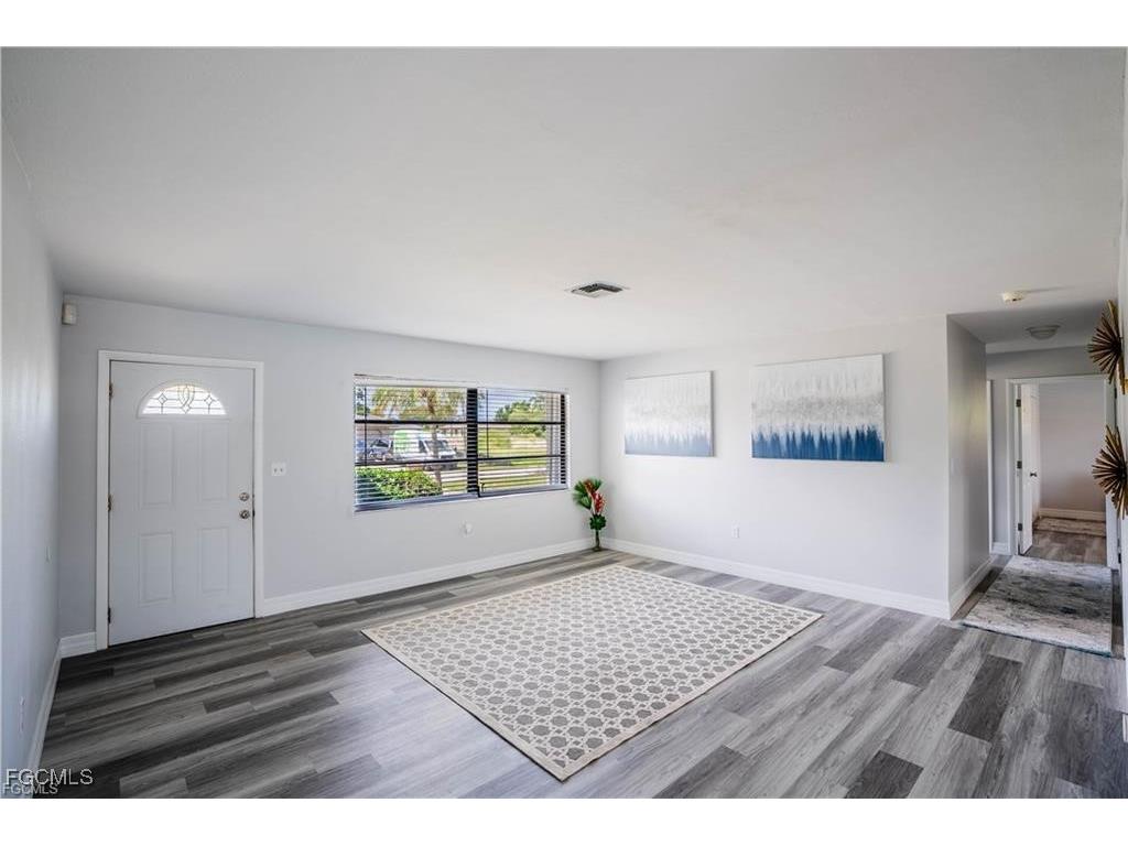 1421 SE 29th Terrace Cape Coral FL 33904 2025018155 image6