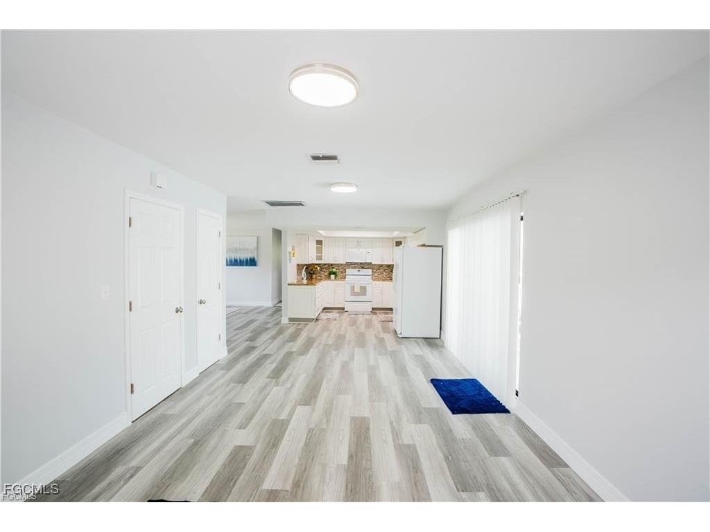 1421 SE 29th Terrace Cape Coral FL 33904 2025018155 image8